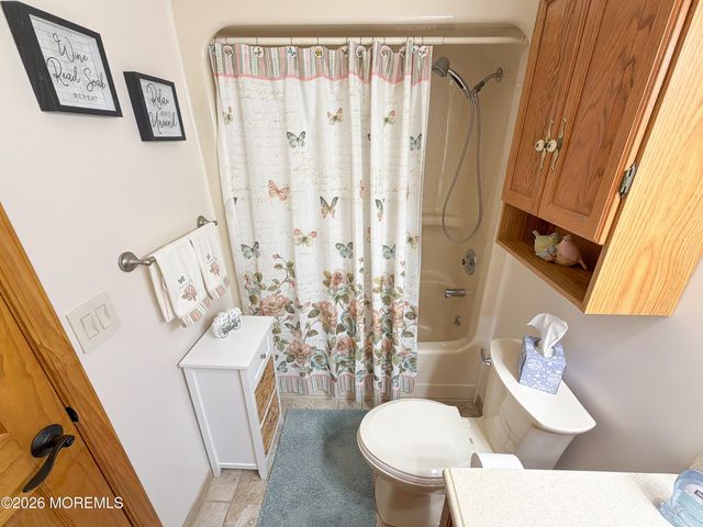 7 Harmony Hill Court, Jackson, NJ 08527