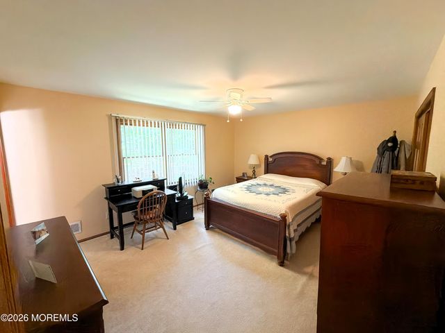 7 Harmony Hill Court, Jackson, NJ 08527