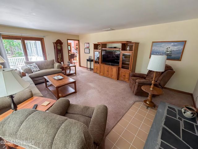 7 Harmony Hill Court, Jackson, NJ 08527