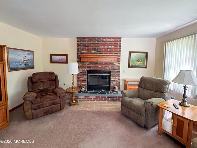 7 Harmony Hill Court, Jackson, NJ 08527