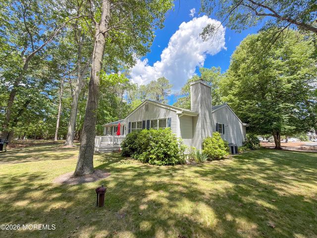 7 Harmony Hill Court, Jackson, NJ 08527