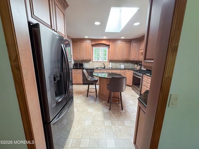 7 Harmony Hill Court, Jackson, NJ 08527