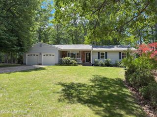 7 Harmony Hill Court, Jackson, NJ 08527