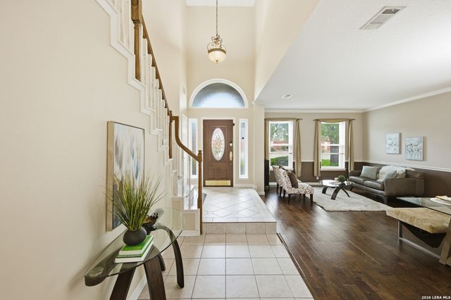 18143 SUMMER KNOLL DR, San Antonio, TX 78258