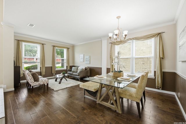 18143 SUMMER KNOLL DR, San Antonio, TX 78258