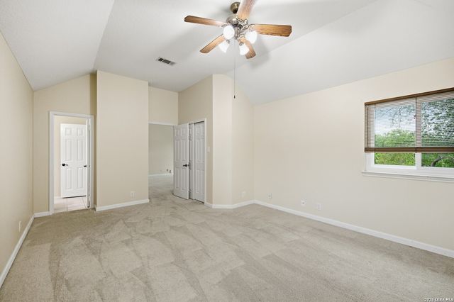 18143 SUMMER KNOLL DR, San Antonio, TX 78258