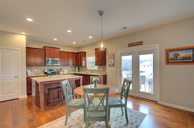 206 Marshfield Court, Easley, SC 29642