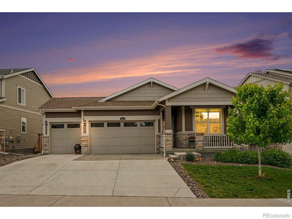 892 Crestone Street, Johnstown, CO 80534