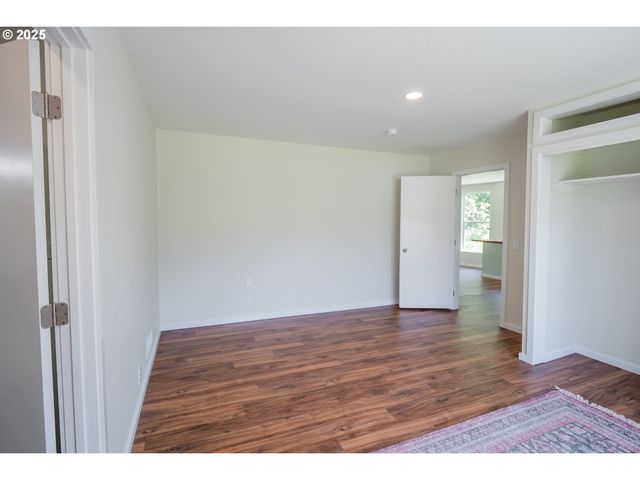 28788 GIMPL HILL Rd, Eugene, OR 97402