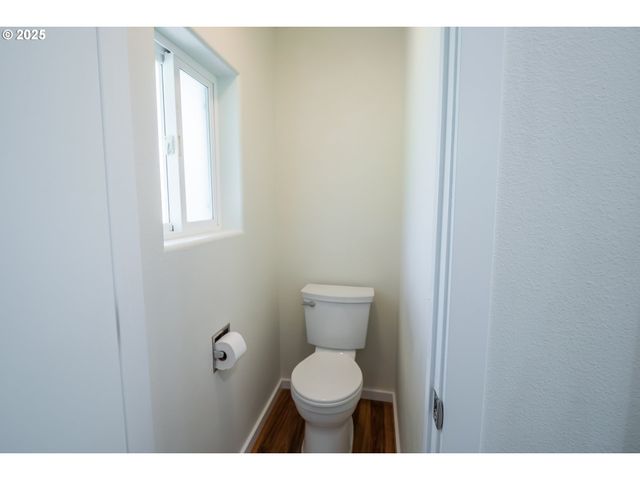 28788 GIMPL HILL Rd, Eugene, OR 97402