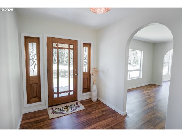 28788 GIMPL HILL Rd, Eugene, OR 97402