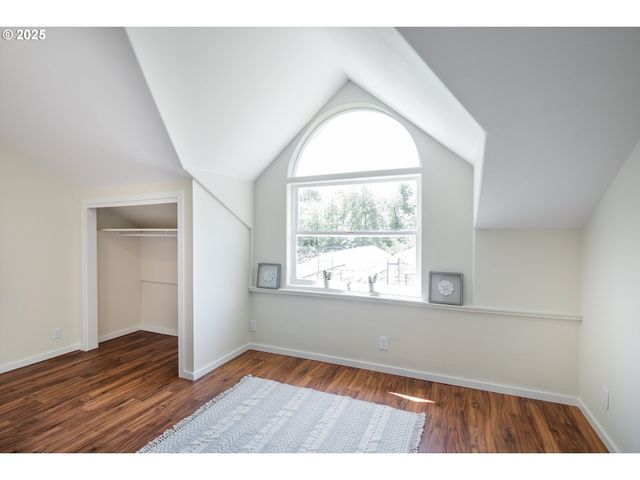 28788 GIMPL HILL Rd, Eugene, OR 97402