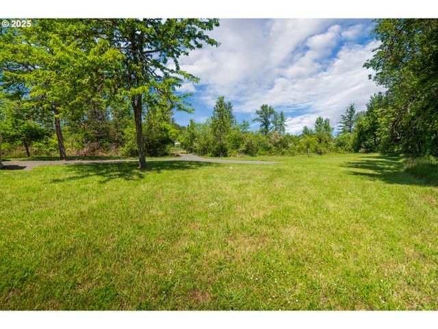 28788 GIMPL HILL Rd, Eugene, OR 97402