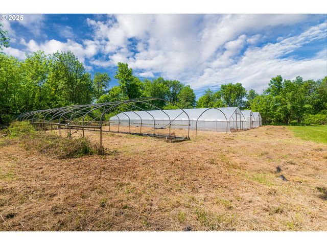 28788 GIMPL HILL Rd, Eugene, OR 97402