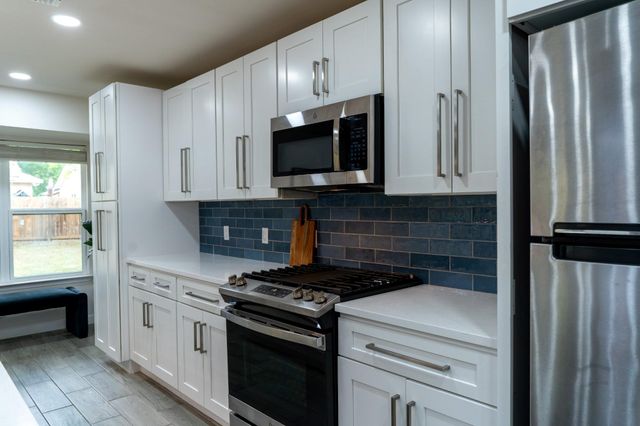 4616 Franklin Park DR, Austin, TX 78744