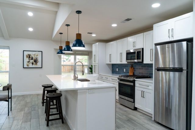 4616 Franklin Park DR, Austin, TX 78744