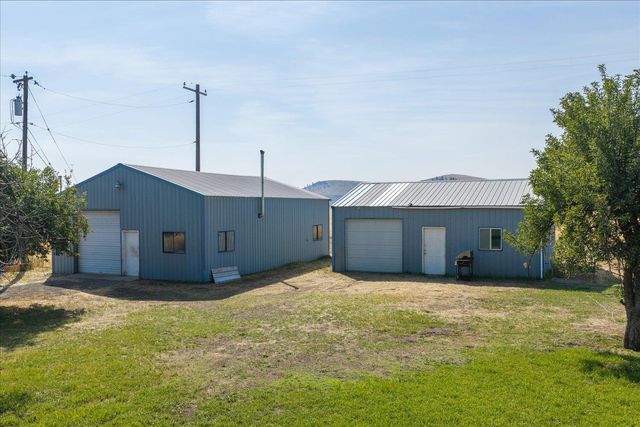 23817 W Manila Rd, Medical Lake, WA 99022