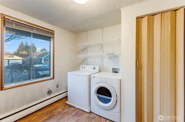 1319 Wood Avenue, Sumner, WA 98390