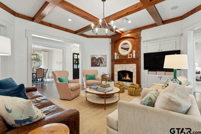 3726 Woods Blvd, Tyler, TX 75707