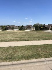 000000 Longfield, Salina, KS 67401