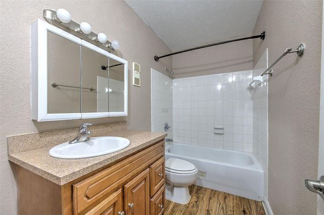 13828 ORANGE SUNSET DRIVE 201, Tampa, FL 33618