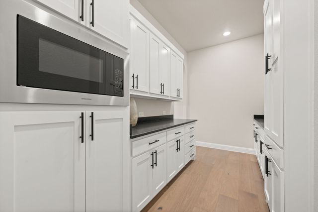 1805 Laguna Bay S, Pelican Bay, TX 76020