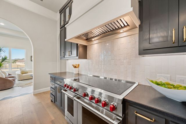 1805 Laguna Bay S, Pelican Bay, TX 76020