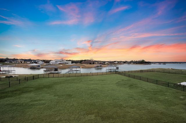 1805 Laguna Bay S, Pelican Bay, TX 76020