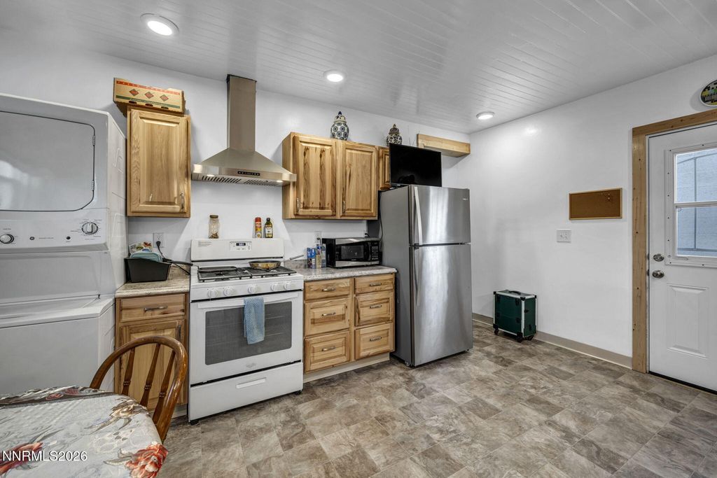 Image 17 of property listing at 112 Keystone Avenue 1/2, Reno, NV 89503