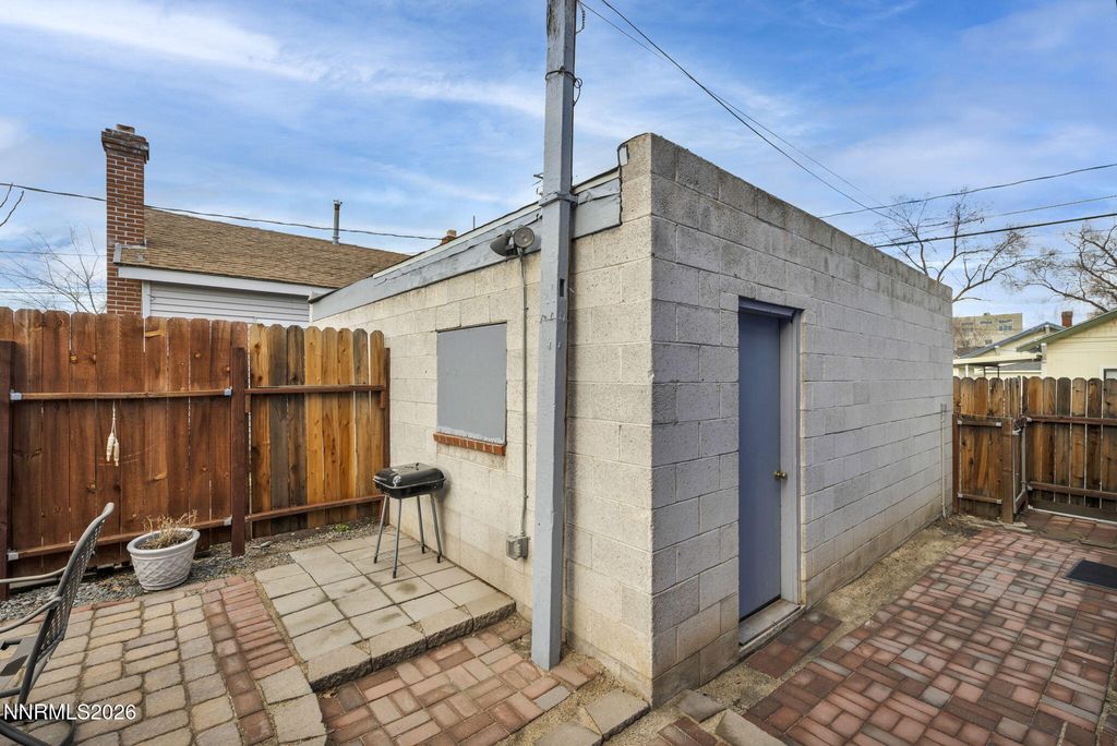 Image 21 of property listing at 112 Keystone Avenue 1/2, Reno, NV 89503