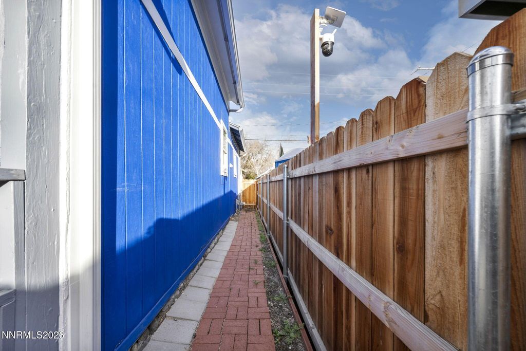 Image 23 of property listing at 112 Keystone Avenue 1/2, Reno, NV 89503