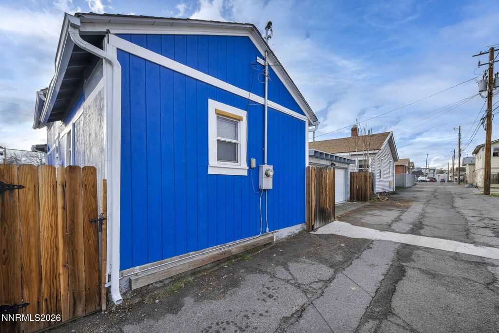 Image 24 of property listing at 112 Keystone Avenue 1/2, Reno, NV 89503