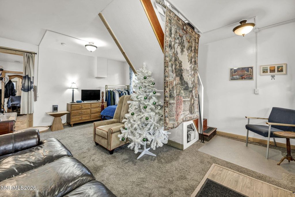 Image 6 of property listing at 112 Keystone Avenue 1/2, Reno, NV 89503