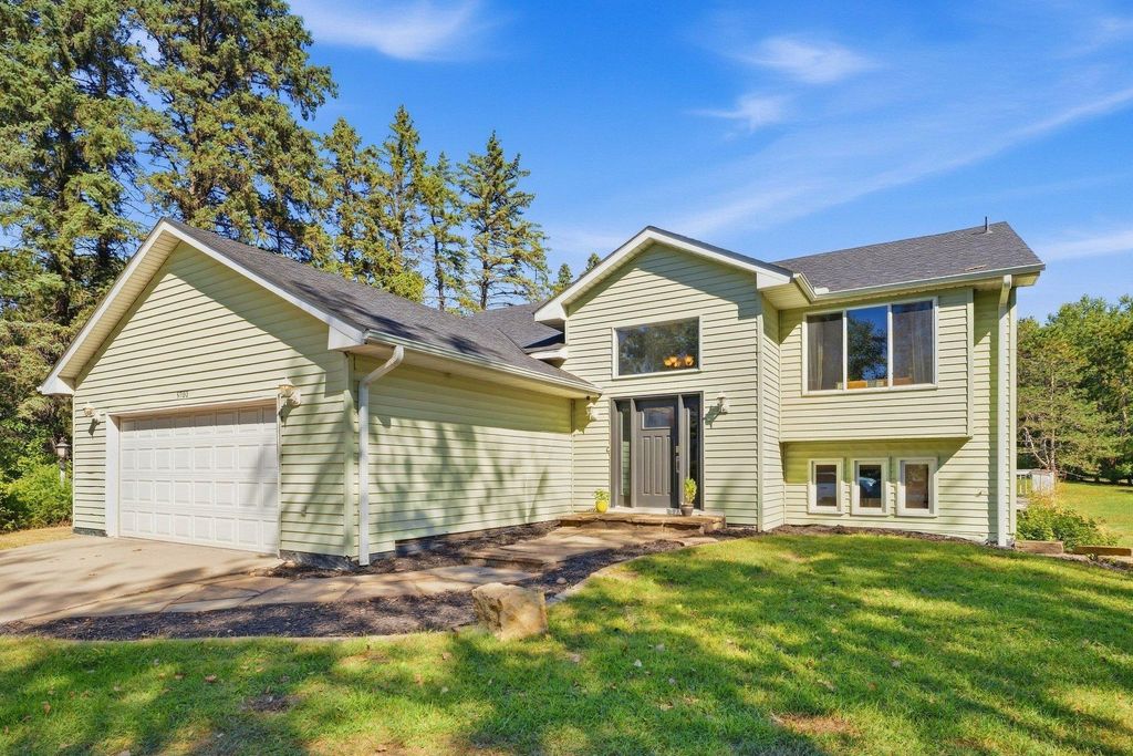 5700 Lexington Avenue N, Shoreview, MN 55126 — exterior