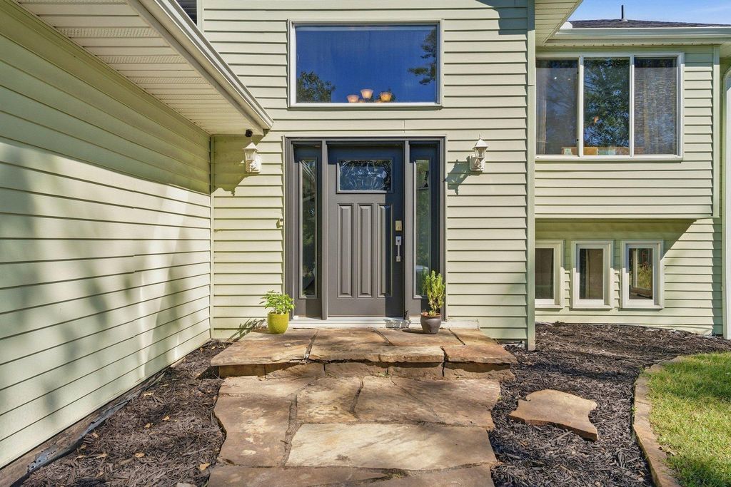 5700 Lexington Avenue N, Shoreview, MN 55126 — photo 3