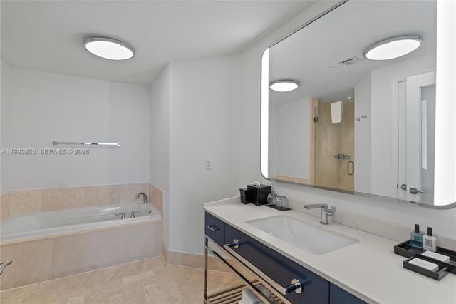 4401 Collins Ave 2612, Miami Beach, FL 33140