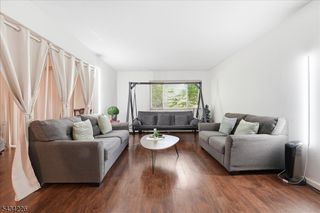 18 Lake Ave 8A, East Brunswick Twp., NJ 08816