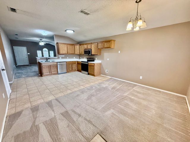 531 N Juneau Avenue, Lubbock, TX 79416