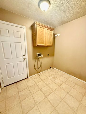 531 N Juneau Avenue, Lubbock, TX 79416