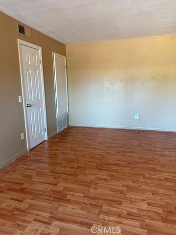 1518 Border B, Corona, CA 92882