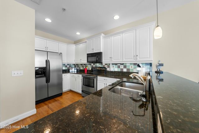 712 Saint Joseph Street Unit 103, Carolina Beach, NC 28428