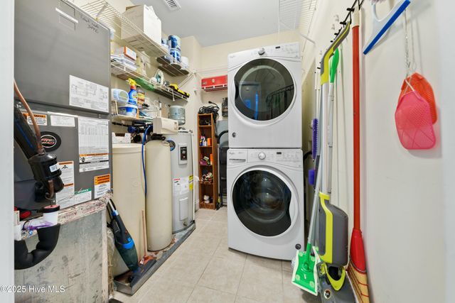 712 Saint Joseph Street Unit 103, Carolina Beach, NC 28428