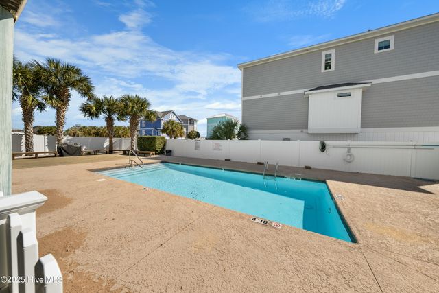 712 Saint Joseph Street Unit 103, Carolina Beach, NC 28428