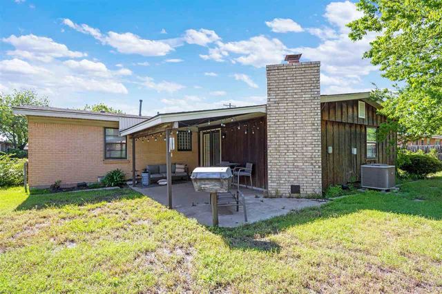 1613 NW 39th ST, Lawton, OK 73505