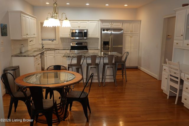 7606 Kendrick Crossing Ln, Louisville, KY 40291