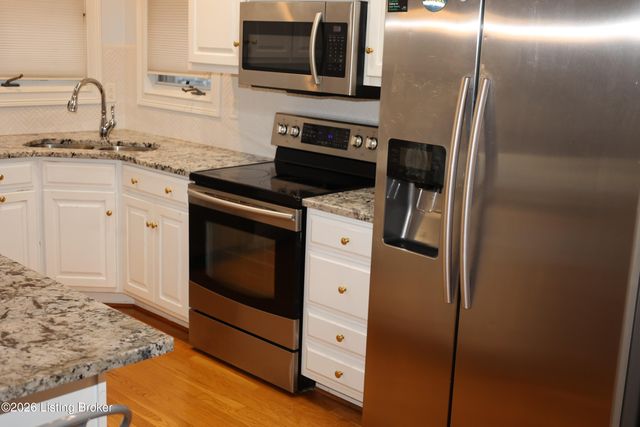 7606 Kendrick Crossing Ln, Louisville, KY 40291