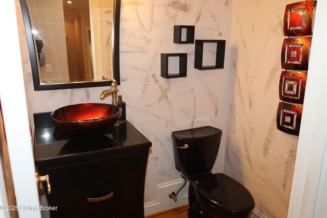 7606 Kendrick Crossing Ln, Louisville, KY 40291