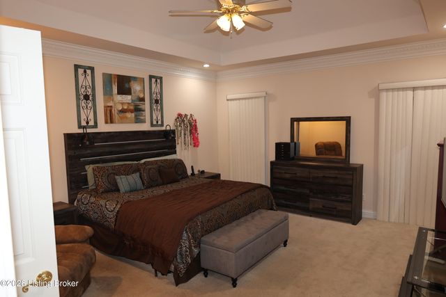 7606 Kendrick Crossing Ln, Louisville, KY 40291