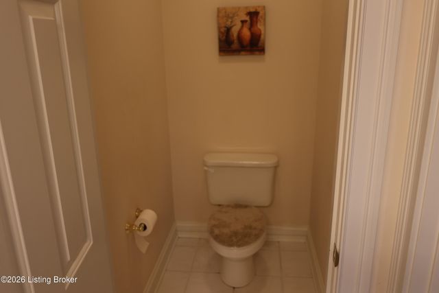 7606 Kendrick Crossing Ln, Louisville, KY 40291