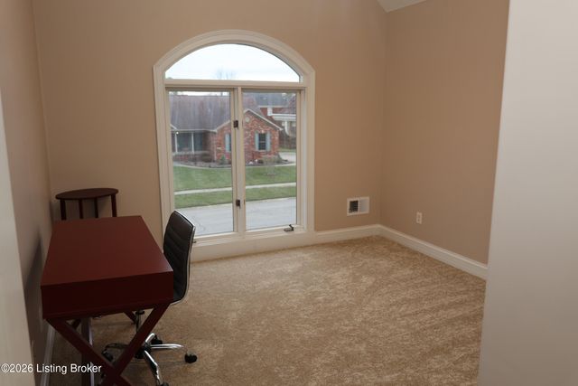 7606 Kendrick Crossing Ln, Louisville, KY 40291